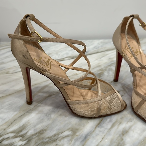 CHRISTIAN LOUBOUTIN VANITARITA CREPE SATIN BEIGE 36 1/2 6.5 - Picture 2 of 8